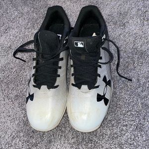 Boys UA baseball cleats